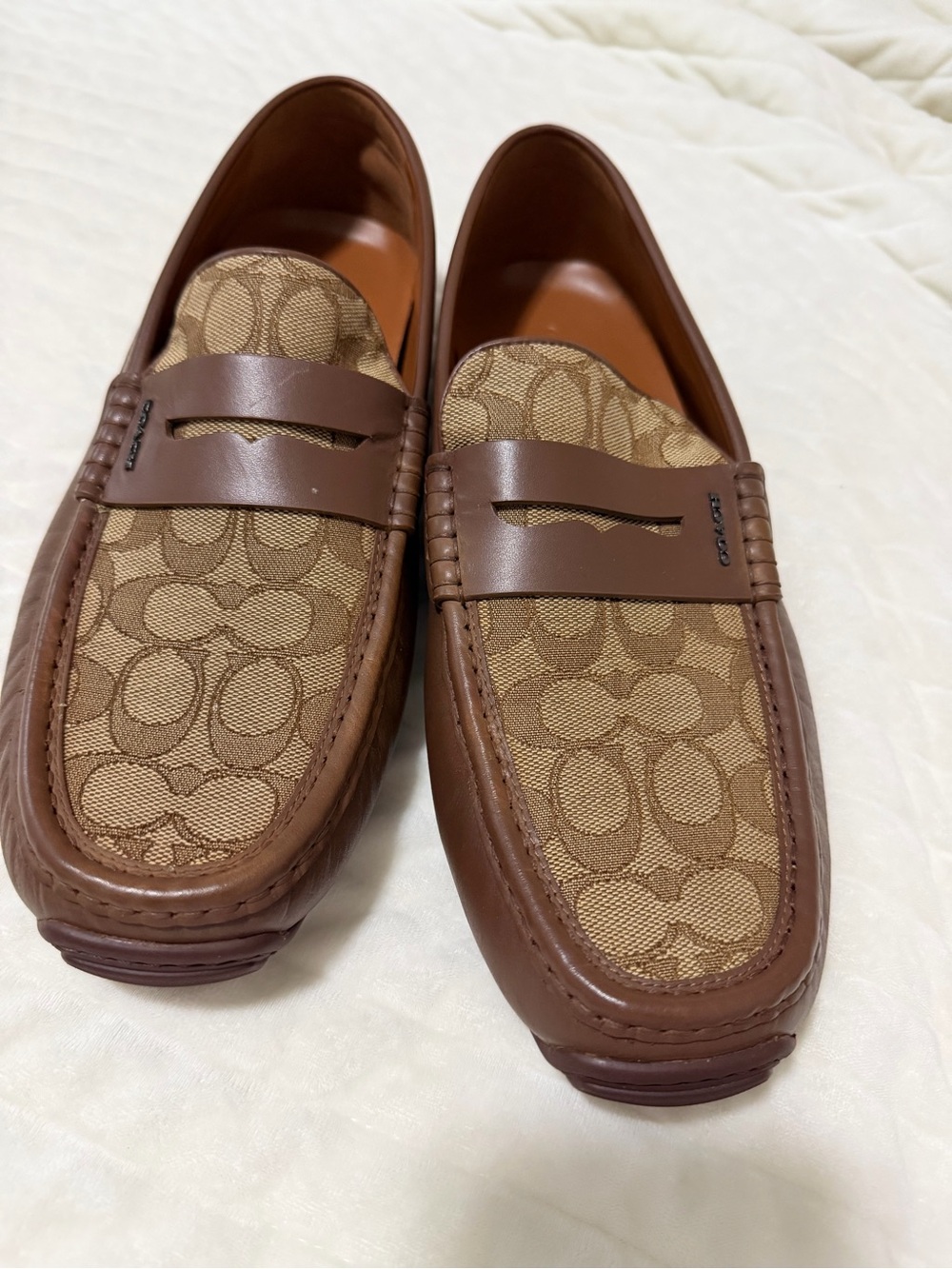 Coach Liam Driver
In Signature Jacquard
Size 11